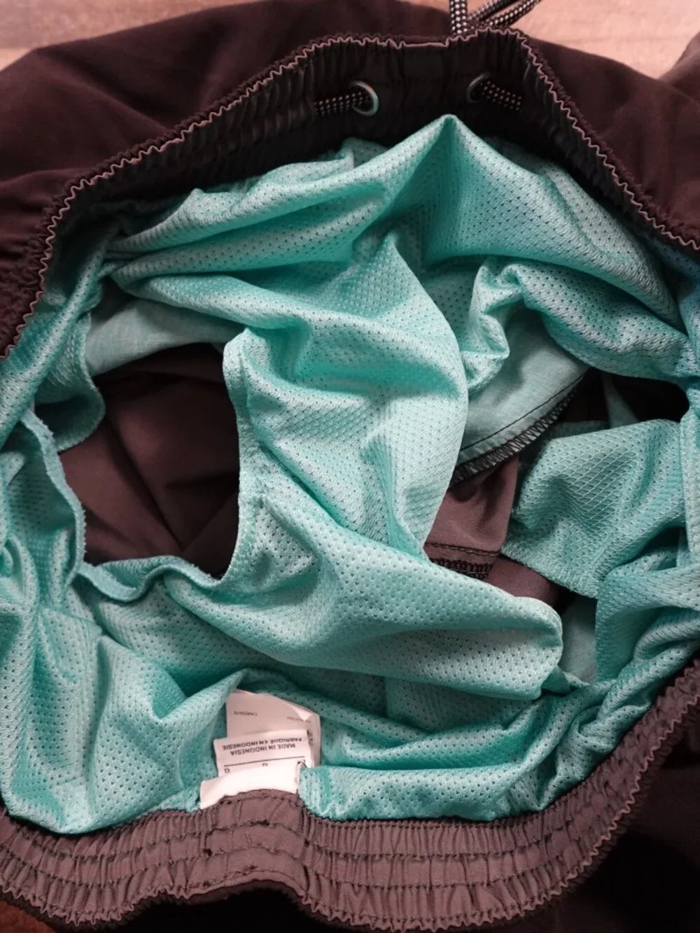 Nike Swim‎ Trunks Men’s Large 9” Inseam Black Teal Colorblock